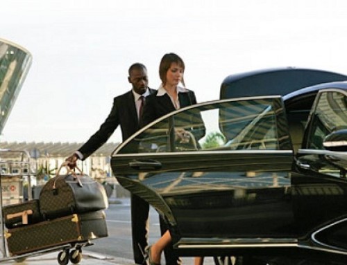 What Are the Differences Between a Detroit Airport Limo and a Taxi?