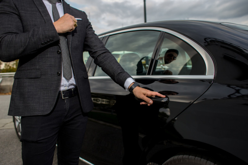 How Much Does It Cost to Rent a Limo on Average? ALLSTAR Chauffeured