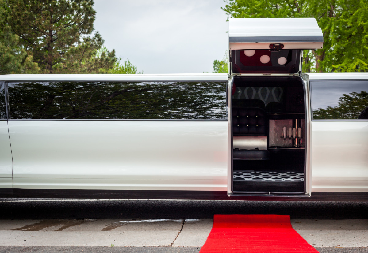 Love Limos? Here's How Much Limos Cost per Hour ALLSTAR Chauffeured